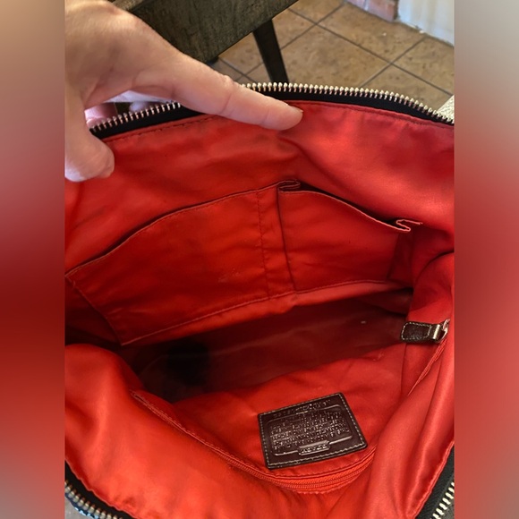 COACH Poppy Tote ❤️🖤🥰 - Picture 12 of 14